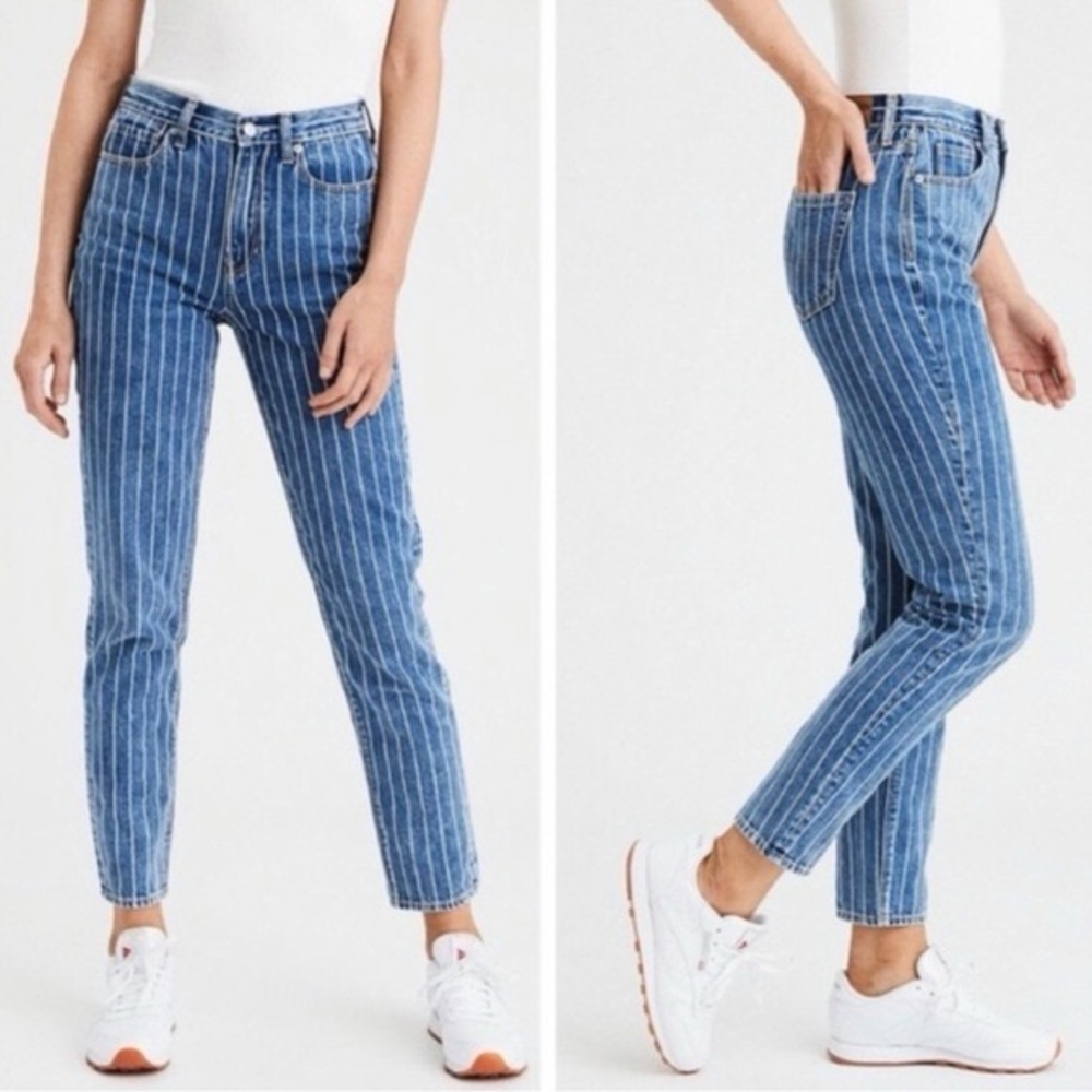 LIKE NEW American Eagle Mom Jean Pinstripe Blue Wash Vertical Stripe